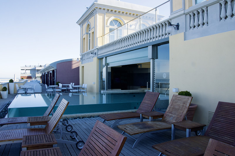 Beispiel für den Einsatz von Losch Ganzglas Wandsystemen